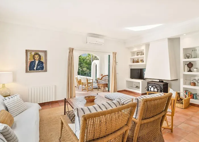 Monte Penedo, Heated Pool Villa *