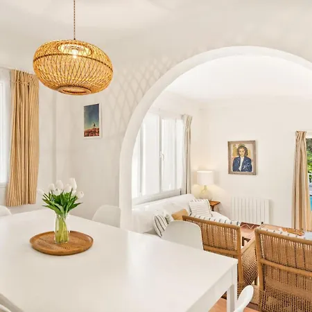 Monte Penedo, Heated Pool